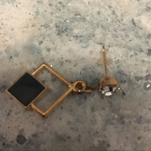 Gold and Black earrings  - Picture 5 of 5